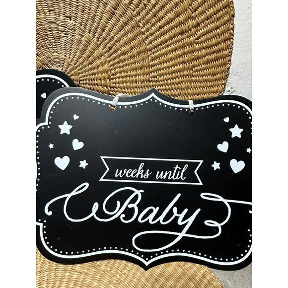 Two WEEKS UNTIL BABY Challboard signs - Picture 2 of 7